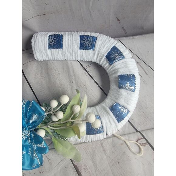 Blue Snowflake Candycane Wreath Handmade With Green Embelishment READ - Picture 5 of 8